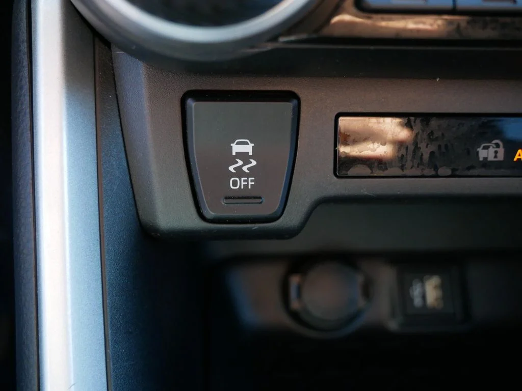 Certified Used 2025  Toyota XLE image 20