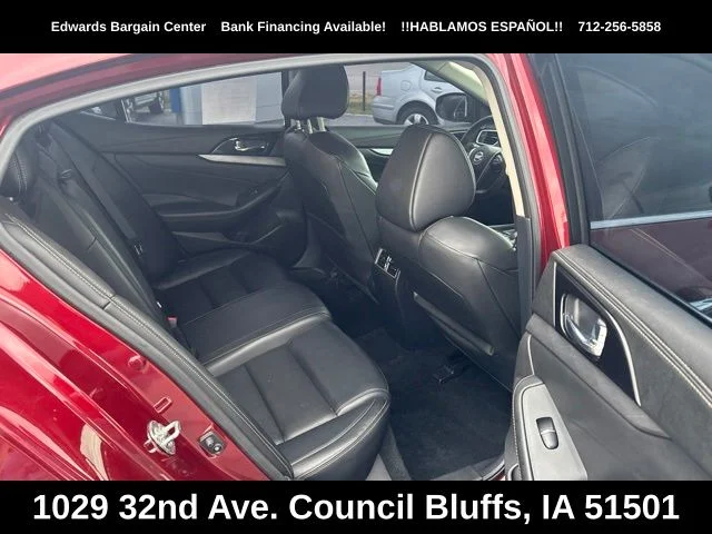 Used 2017 Red Nissan 3.5 SV image 10