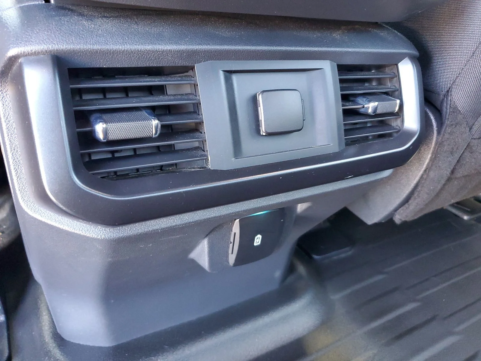 Used 2021 Gray Ford XL image 14