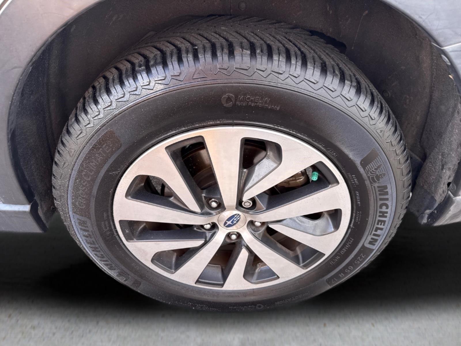Used 2021 Ice Silver Metallic Subaru Premium image 6