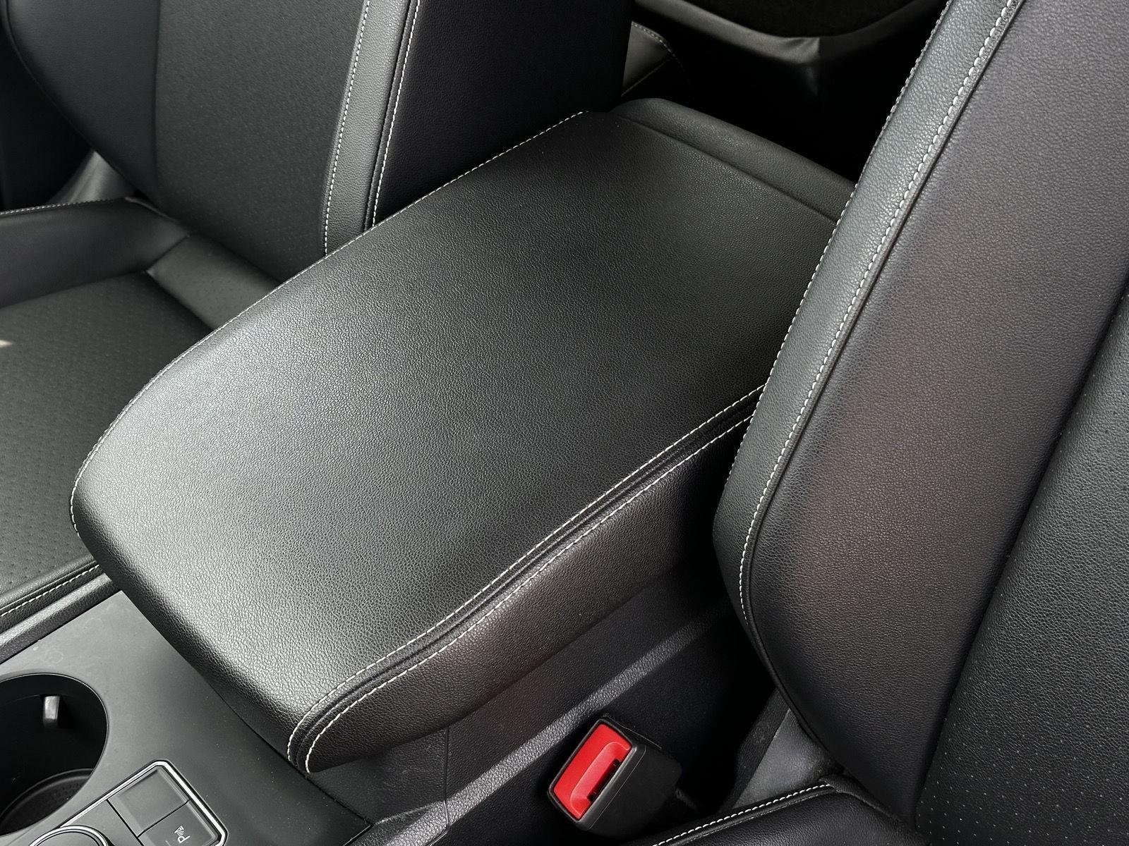 2021 Volkswagen Atlas SE w/Tech - Photo 12