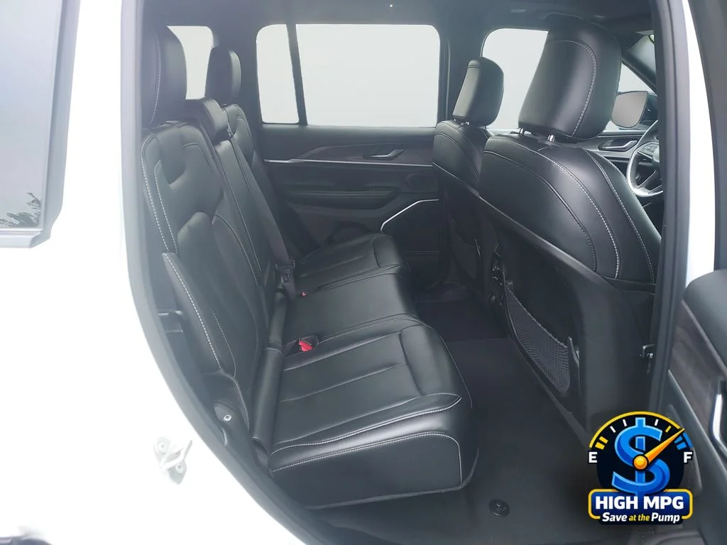 Used 2024 White Jeep 4xe image 26