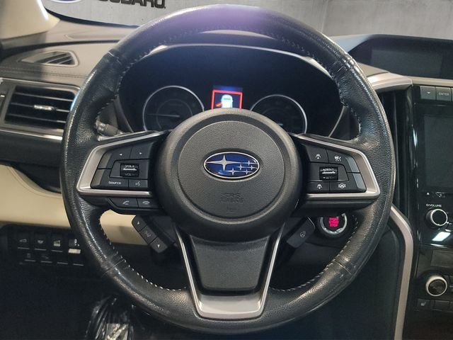 Used 2022 Crystal White Pearl Subaru Limited image 15