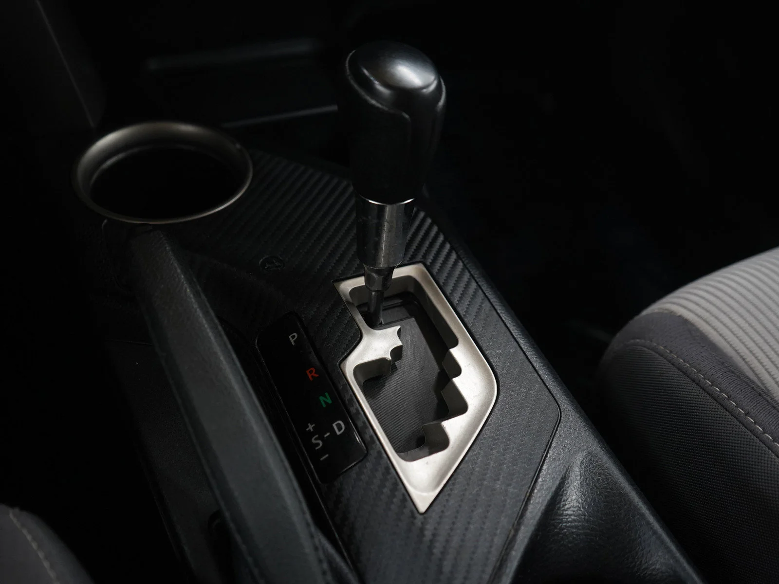 Used 2015  Toyota XLE image 22