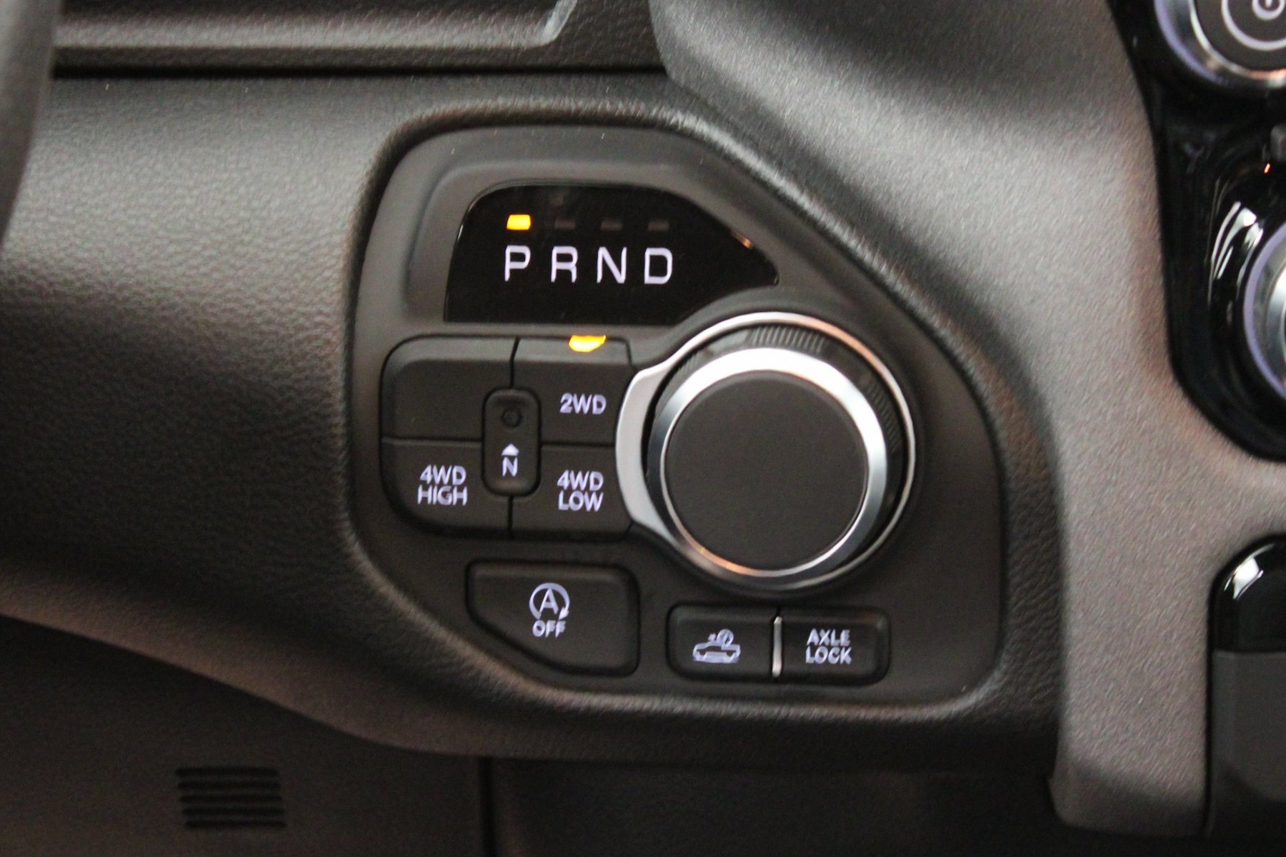 2026 RAM 1500 Warlock - Photo 37