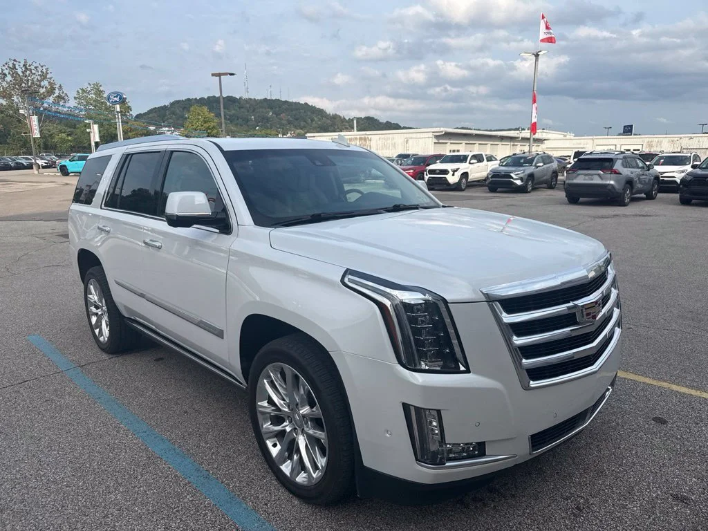 Used 2020 White Cadillac Premium Luxury image 42
