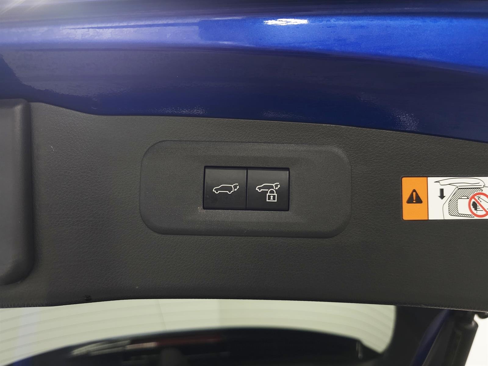 Certified Used 2025 Blue Lexus F SPORT Handling image 9