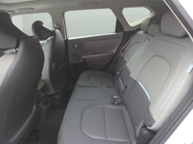 New 2027 Snow White Pearl Kia EX image 23