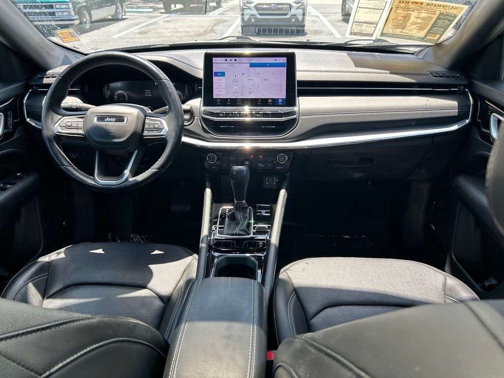 Used 2022 Silver Jeep Limited image 10