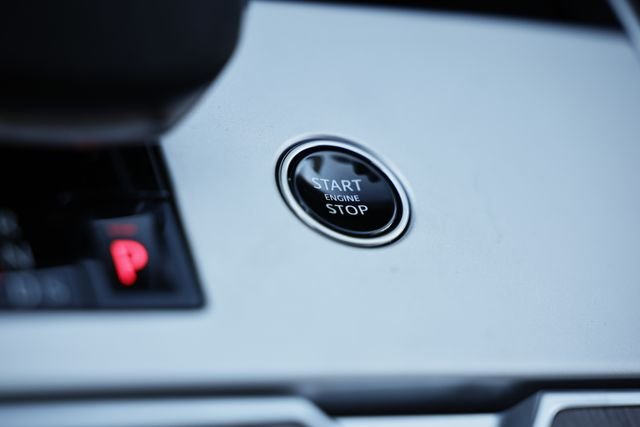 New 2026 Fuji White Land Rover SE 7 Seats image 51