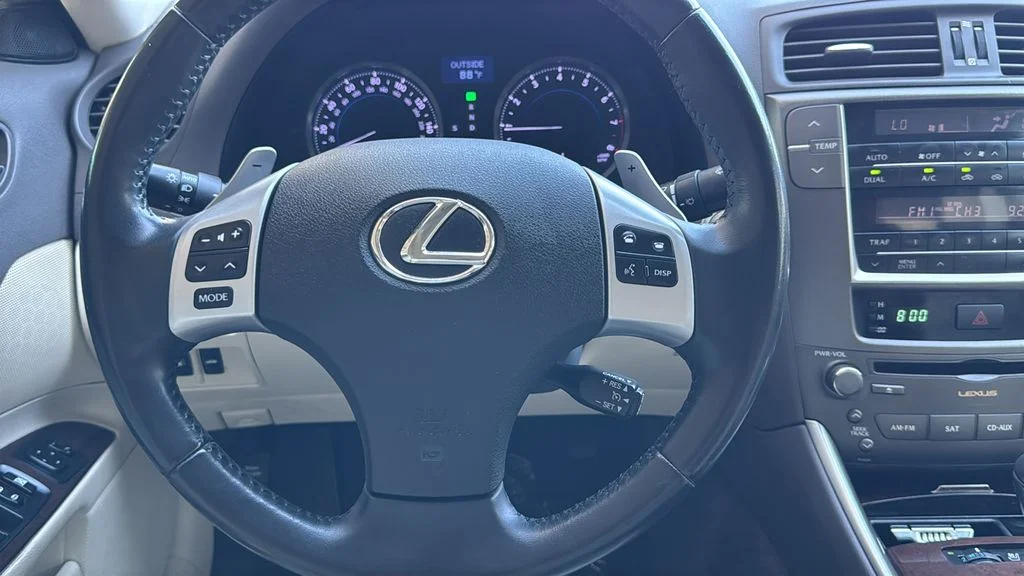Used 2011 White Lexus 250 image 10