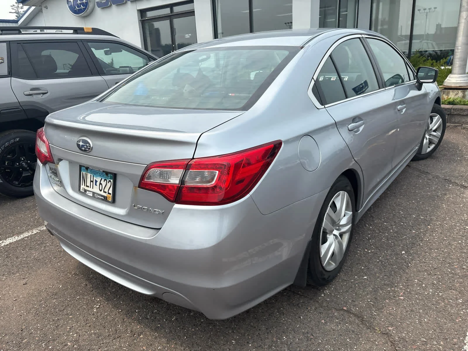 Used 2015 Ice Silver Metallic Subaru 2.5i image 5