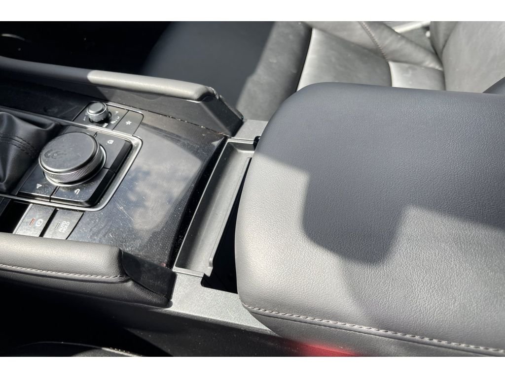 Used 2019 MACHINE GRAY METALLIC Mazda w/Preferred Pkg image 32