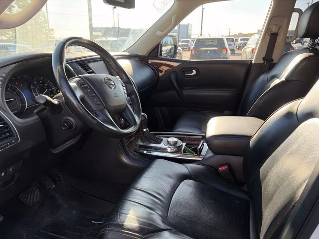 Used 2018 White Nissan Platinum image 14