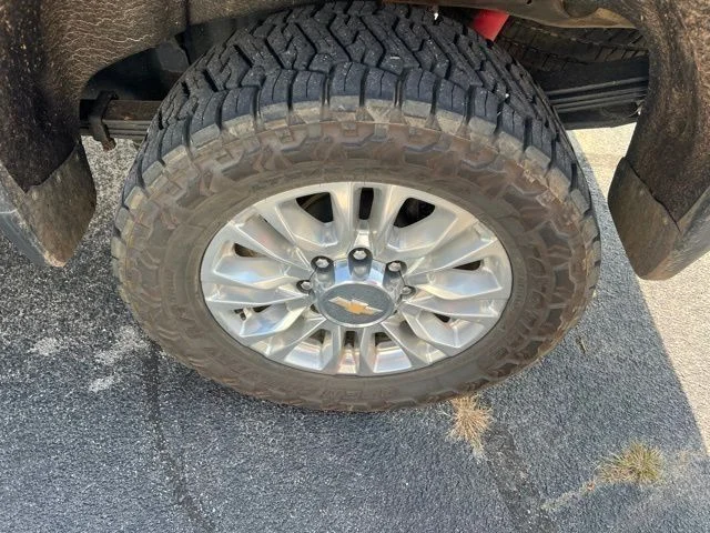 Used 2021 Black Chevrolet High Country image 18