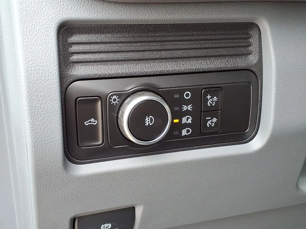 New 2026 Avalanche Ford XL image 16