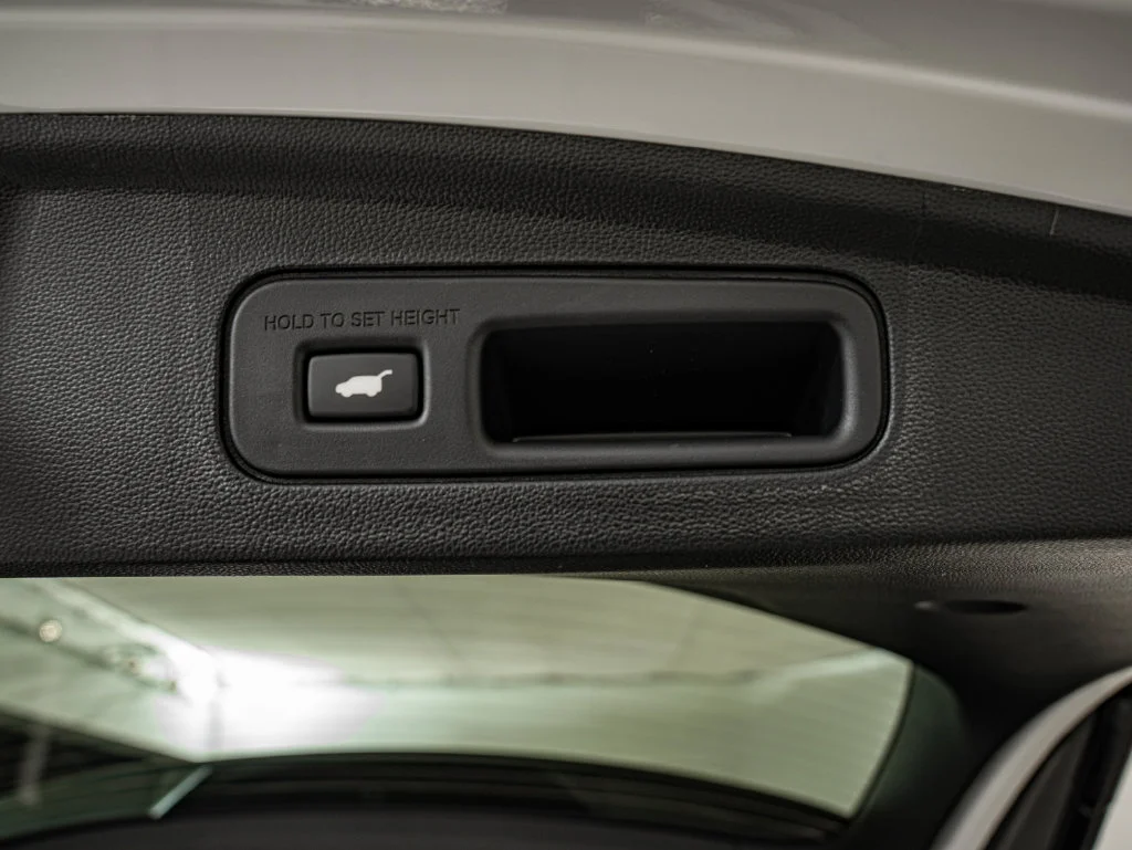 Used 2026 Platinum White Acura Advance Package image 40