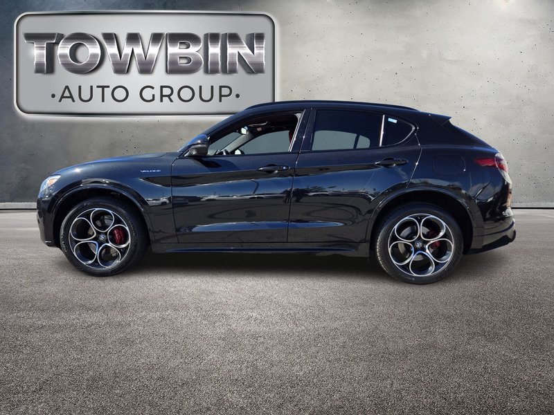 Used 2022 Vulcano Black Metallic Alfa Romeo VELOCE AWD image 8