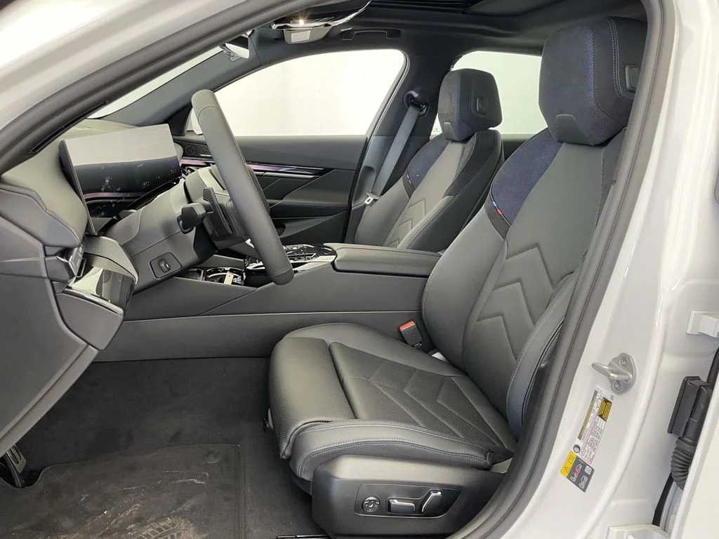New 2026 White BMW xDrive40 image 13