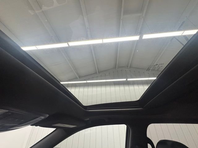 Used 2018 Black Jeep Altitude image 37