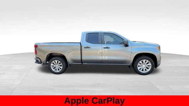 Used 2021 Gray Chevrolet Custom image 9