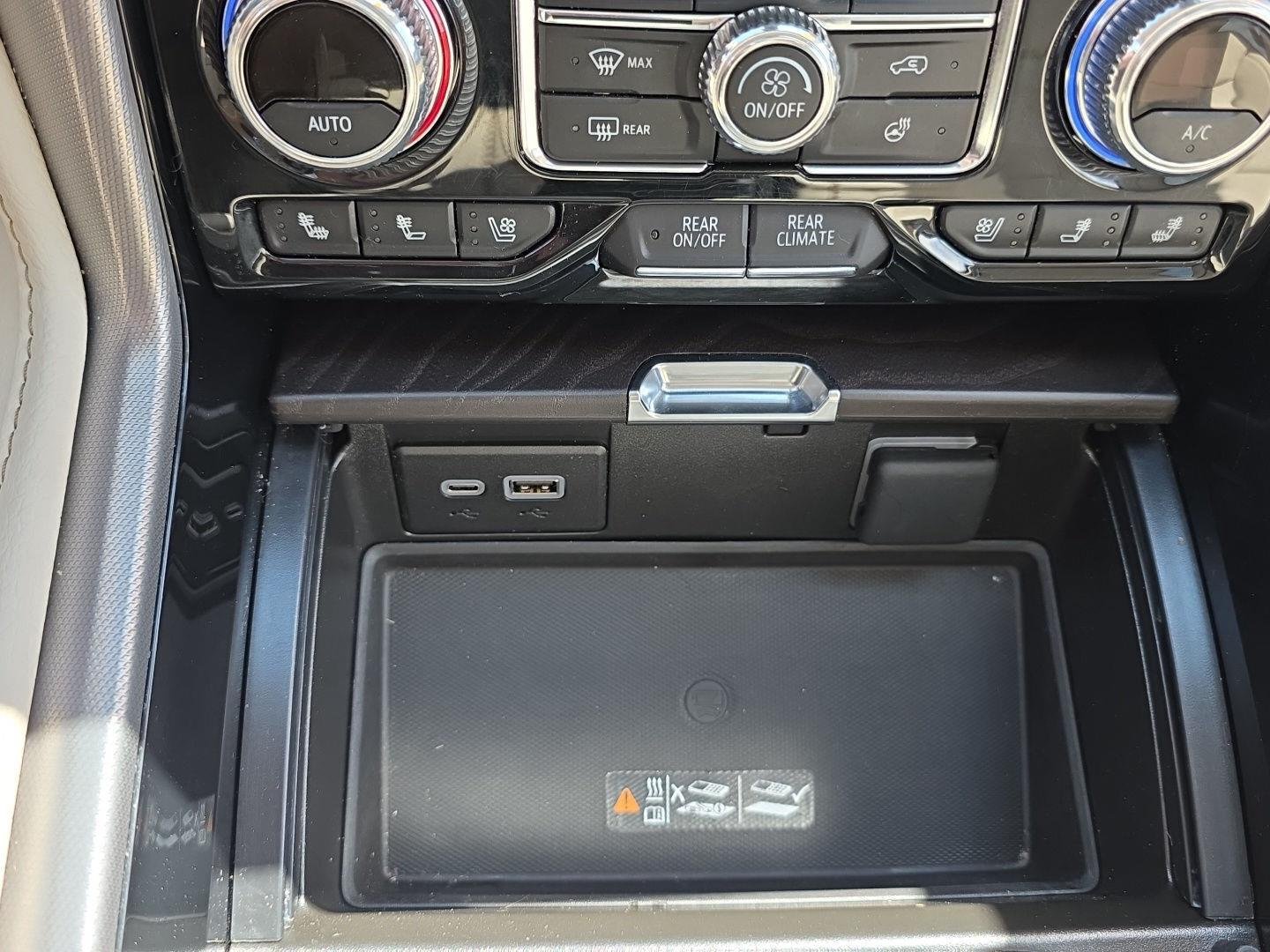 Used 2024 White Frost Tricoat GMC Denali image 40