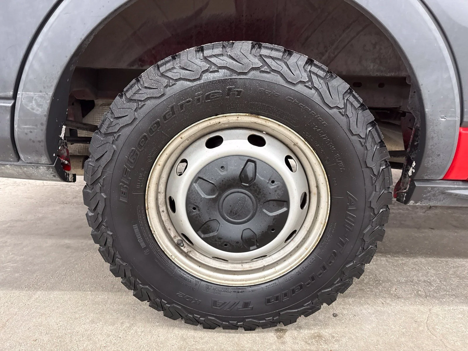 Used 2016 Red Ford Base image 13