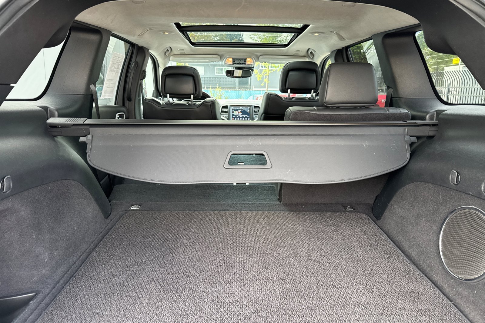 Certified Used 2018 Granite Crystal Clearcoat Metallic Jeep Summit image 15