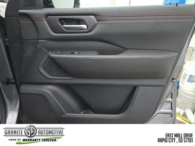 2026 Nissan Armada PRO-4X - Photo 21