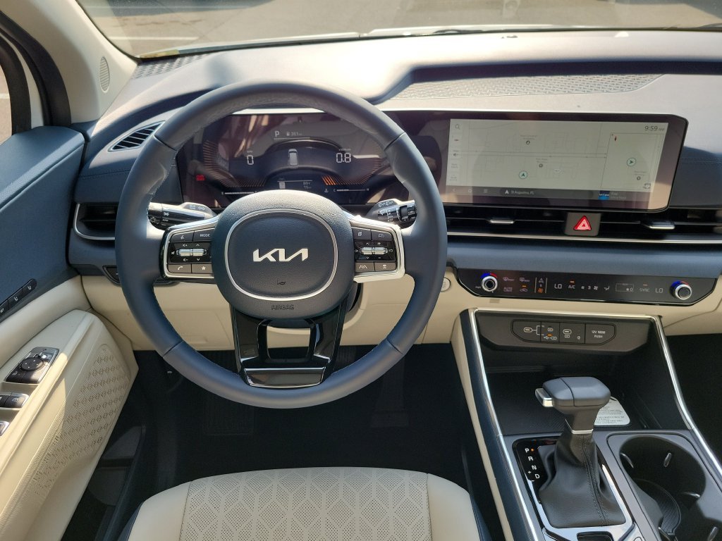 New 2026 Snow White Pearl Kia EX image 19