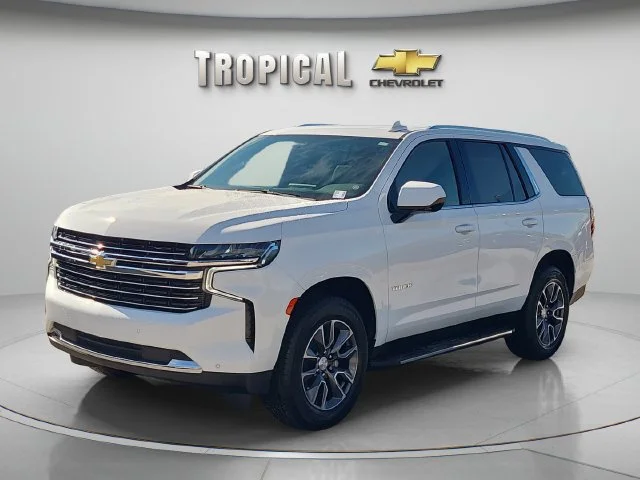 Used 2023 SUMMIT WHITE Chevrolet LT image 1