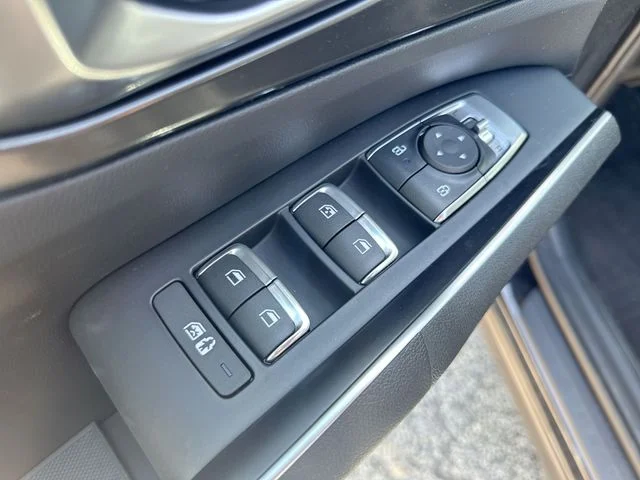 New 2026 Ebony Black Kia LX image 17