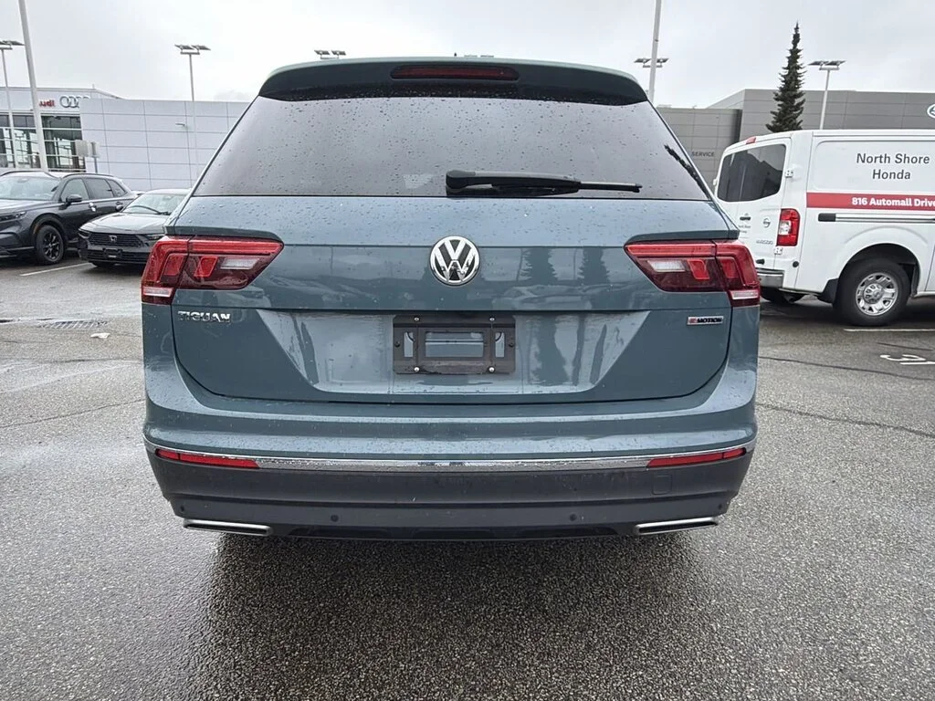 Used 2021  Volkswagen Highline 2.0T 8sp at w/Tip 4M Dilawri Certified image 5