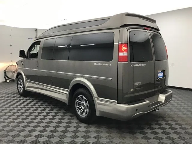 Used 2023 Bronze Chevrolet Explorer Limited SE image 12