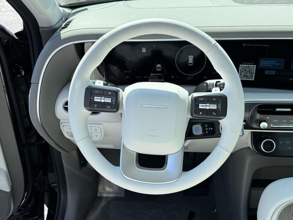 New 2026 Abyss Black Hyundai SEL 7P image 17