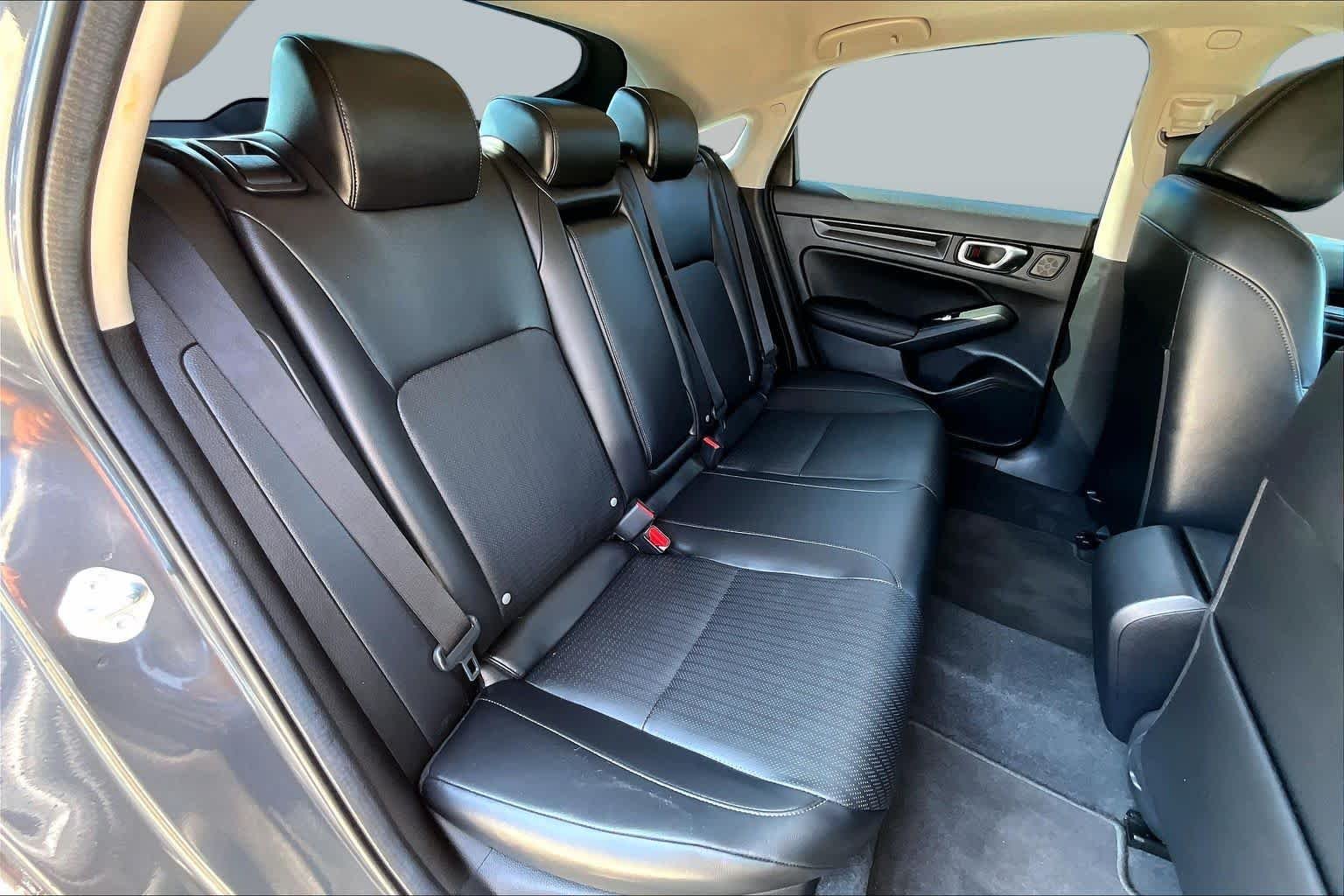 Used 2024 Meteorite Gray Metallic Honda EX-L image 20