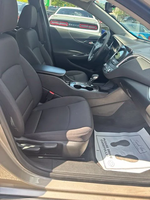 Used 2022 Gray Chevrolet LS image 43