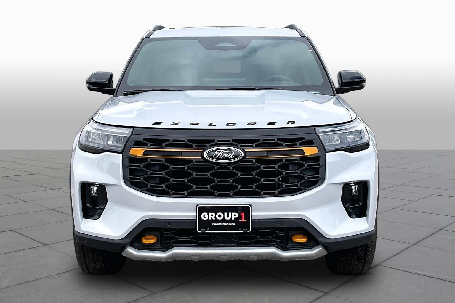 New 2026 Space White Metallic Ford Tremor® image 3