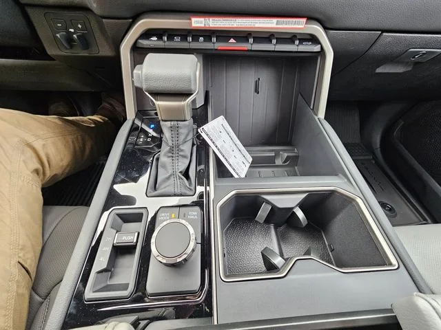 2026 Toyota Tundra Limited - Photo 12