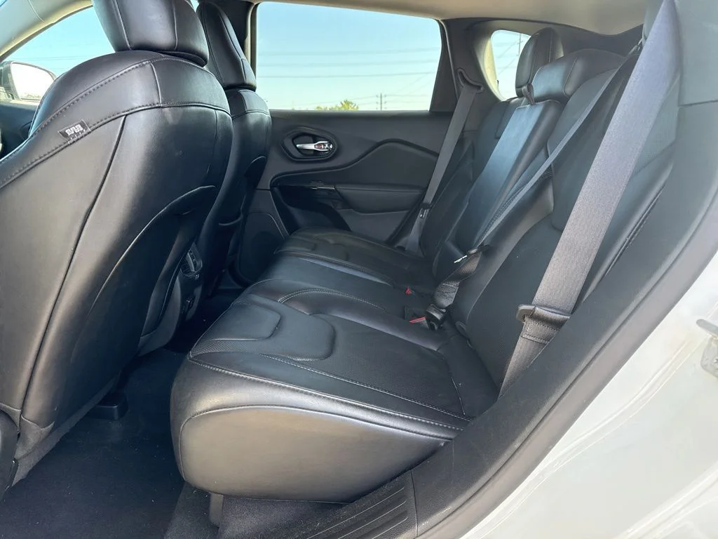 Used 2023 Bright White Clearcoat Jeep Altitude image 9
