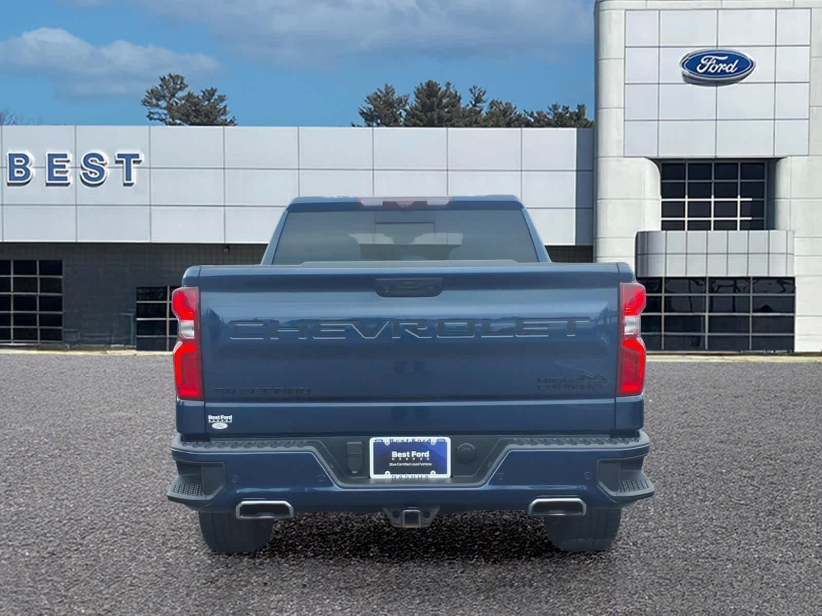Used 2023 Northsky Blue Metallic Chevrolet High Country image 5