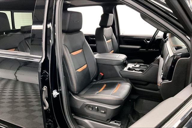 Used 2025 Onyx Black GMC AT4 image 8