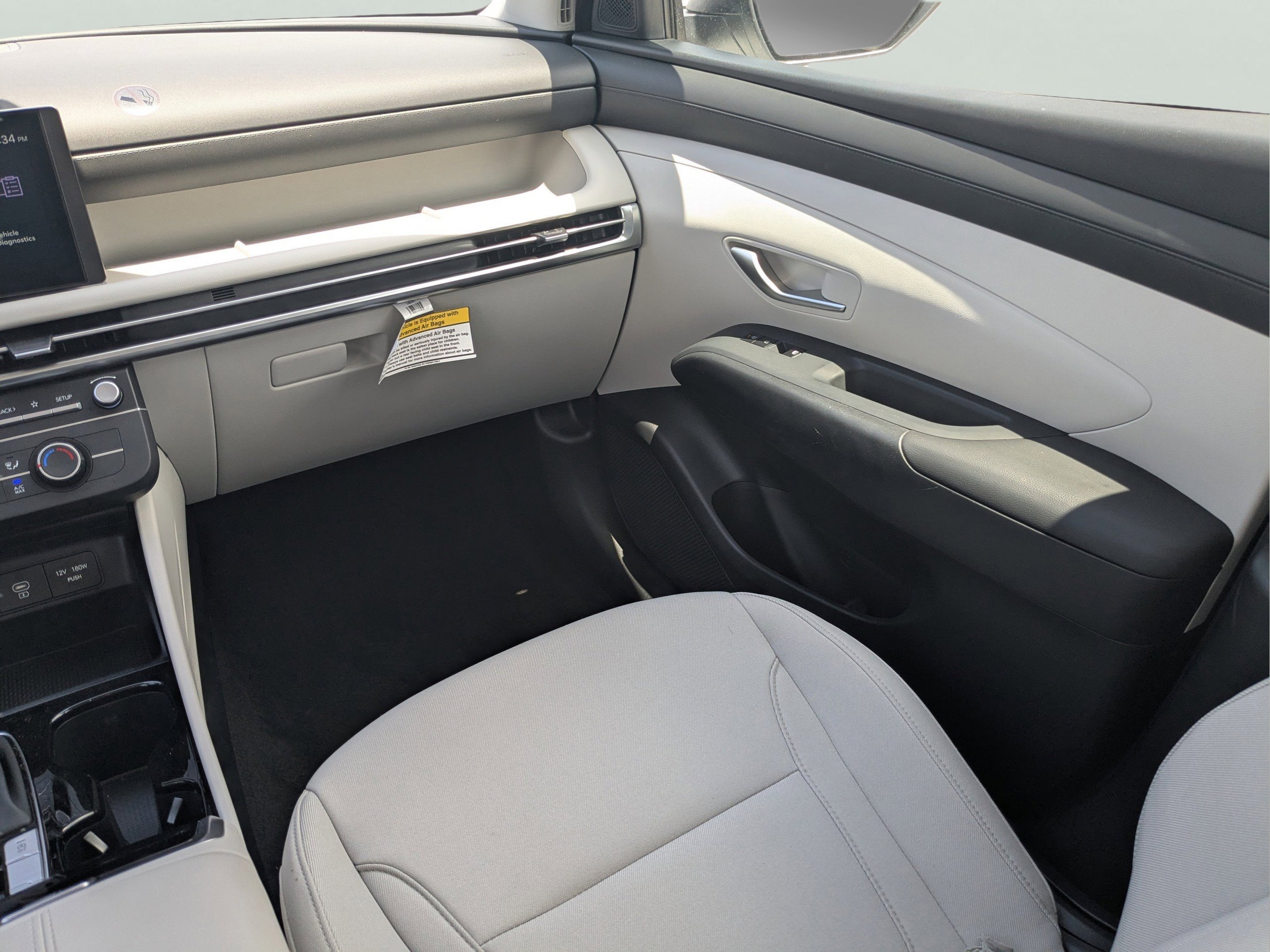 New 2026 Serenity White Pearl Hyundai SE FWD image 25
