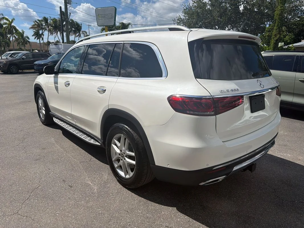 Used 2020 White Mercedes-Benz 4MATIC® image 3