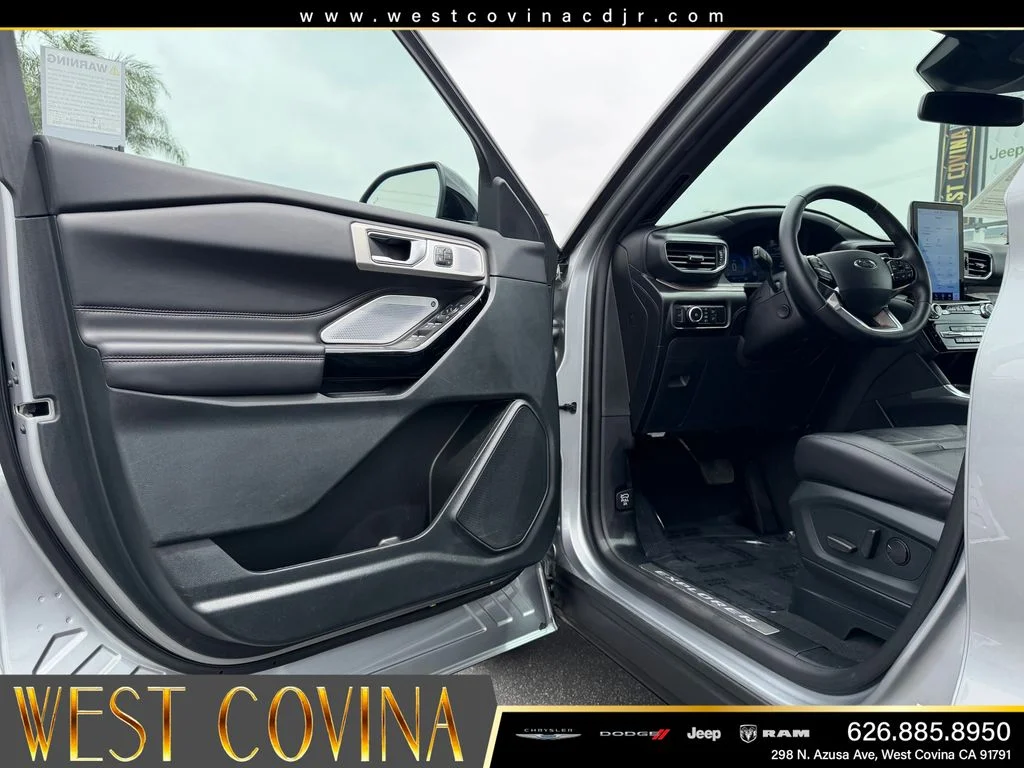 Used 2024 Silver Ford Platinum image 12