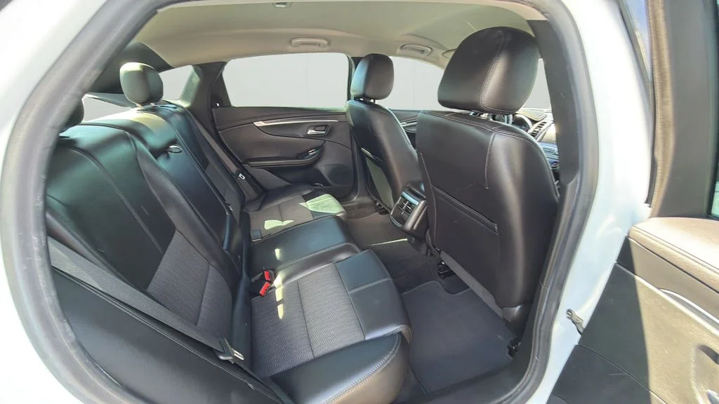 Used 2017 White Chevrolet LT image 12