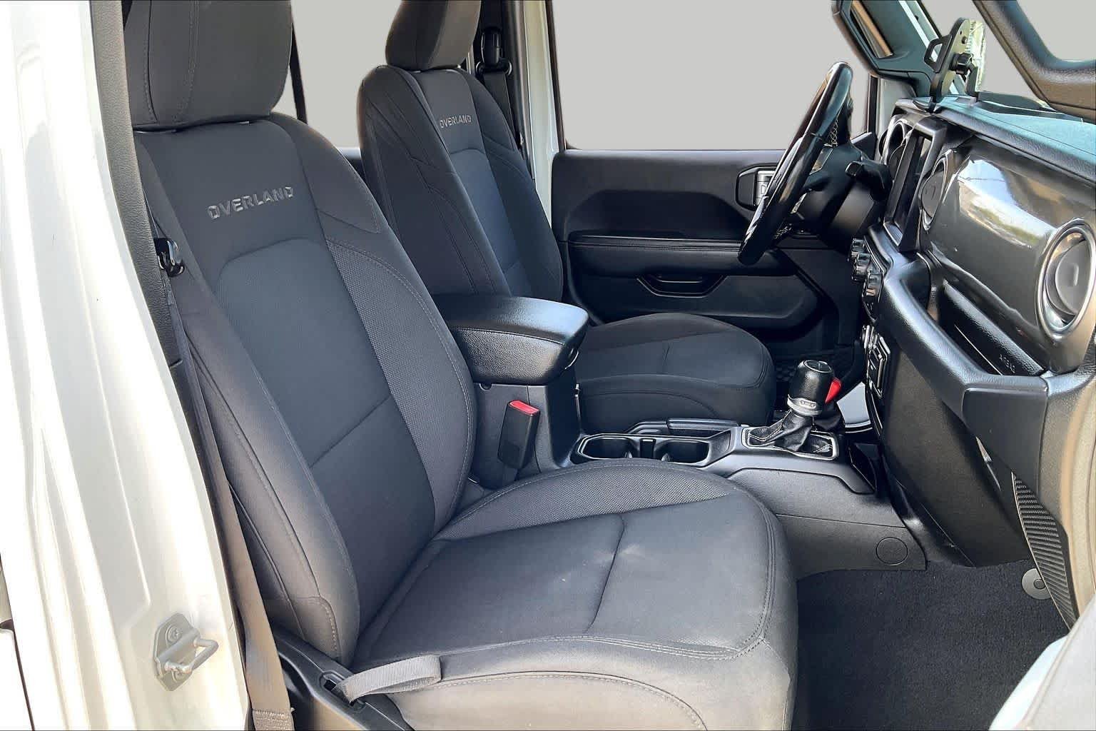 Used 2020 Bright White Clear Coat Jeep Overland image 9
