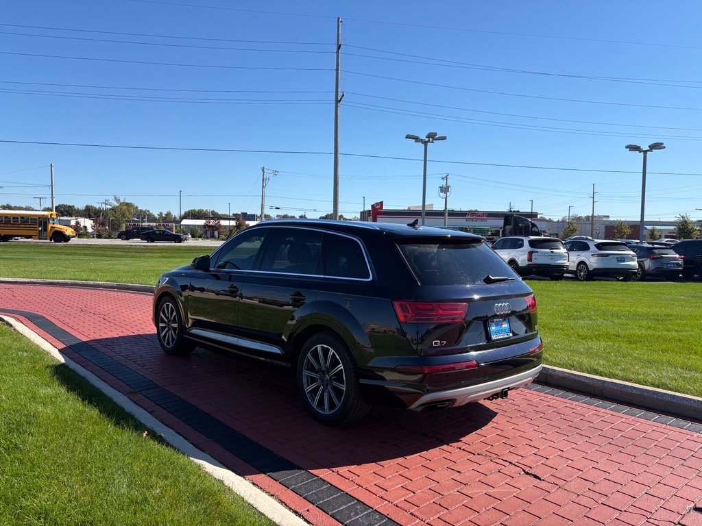 Used 2017 Black Audi 3.0T Prestige image 4