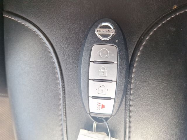 Used 2022 Red Nissan SV image 16