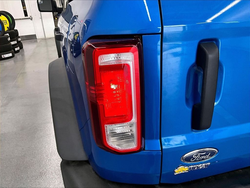 Used 2021 Blue Metallic Ford Base image 31